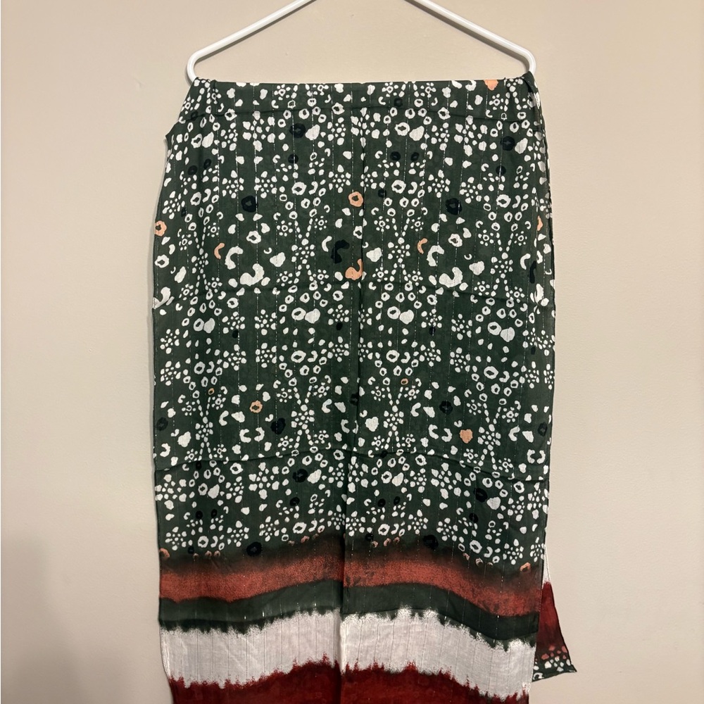 Green and Red Patterned Scarf